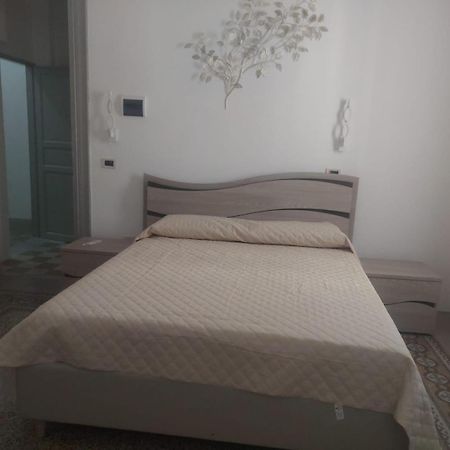 Guest House Lamphotel Militello Palermo Dış mekan fotoğraf
