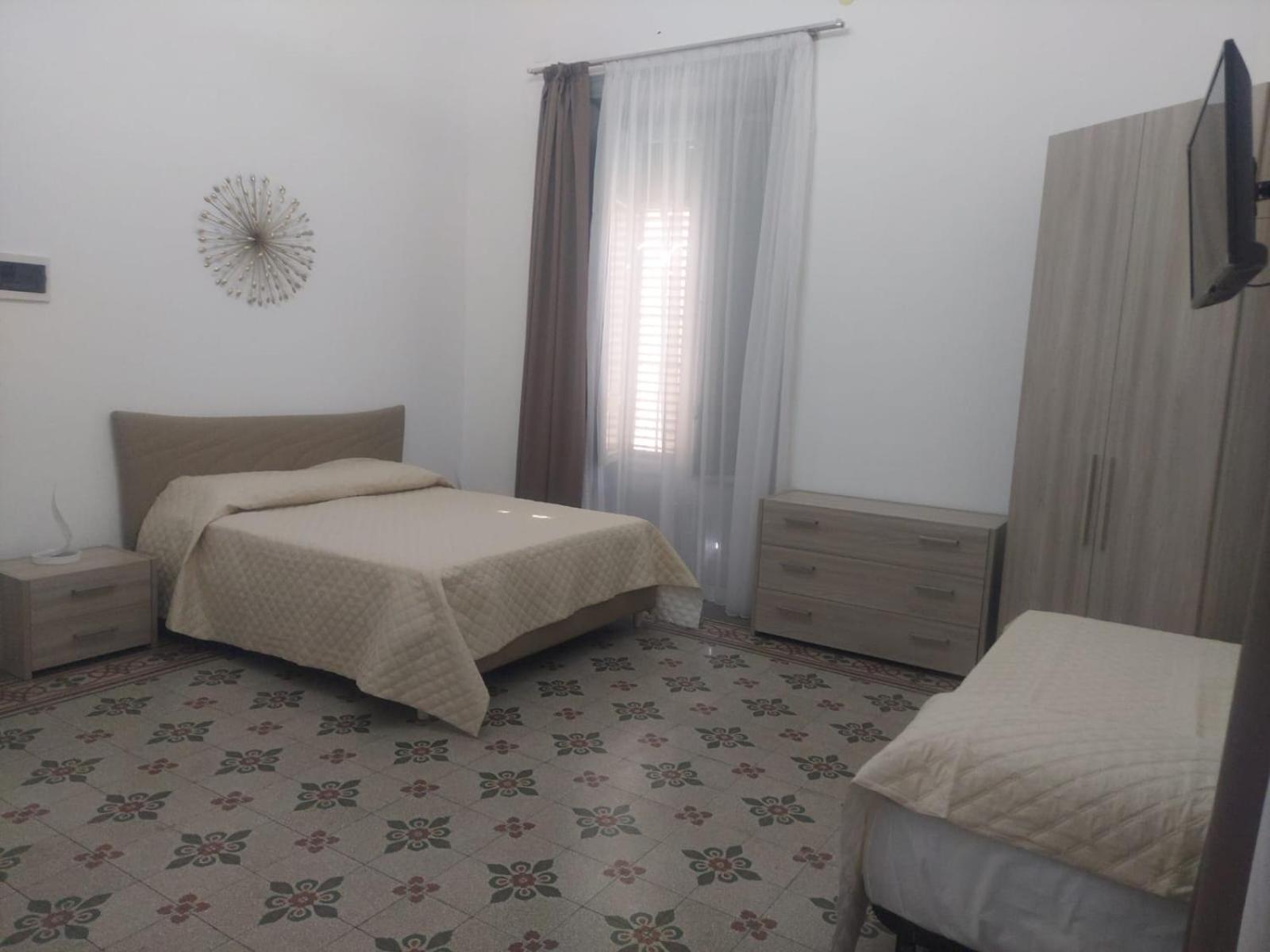 Guest House Lamphotel Militello Palermo Dış mekan fotoğraf
