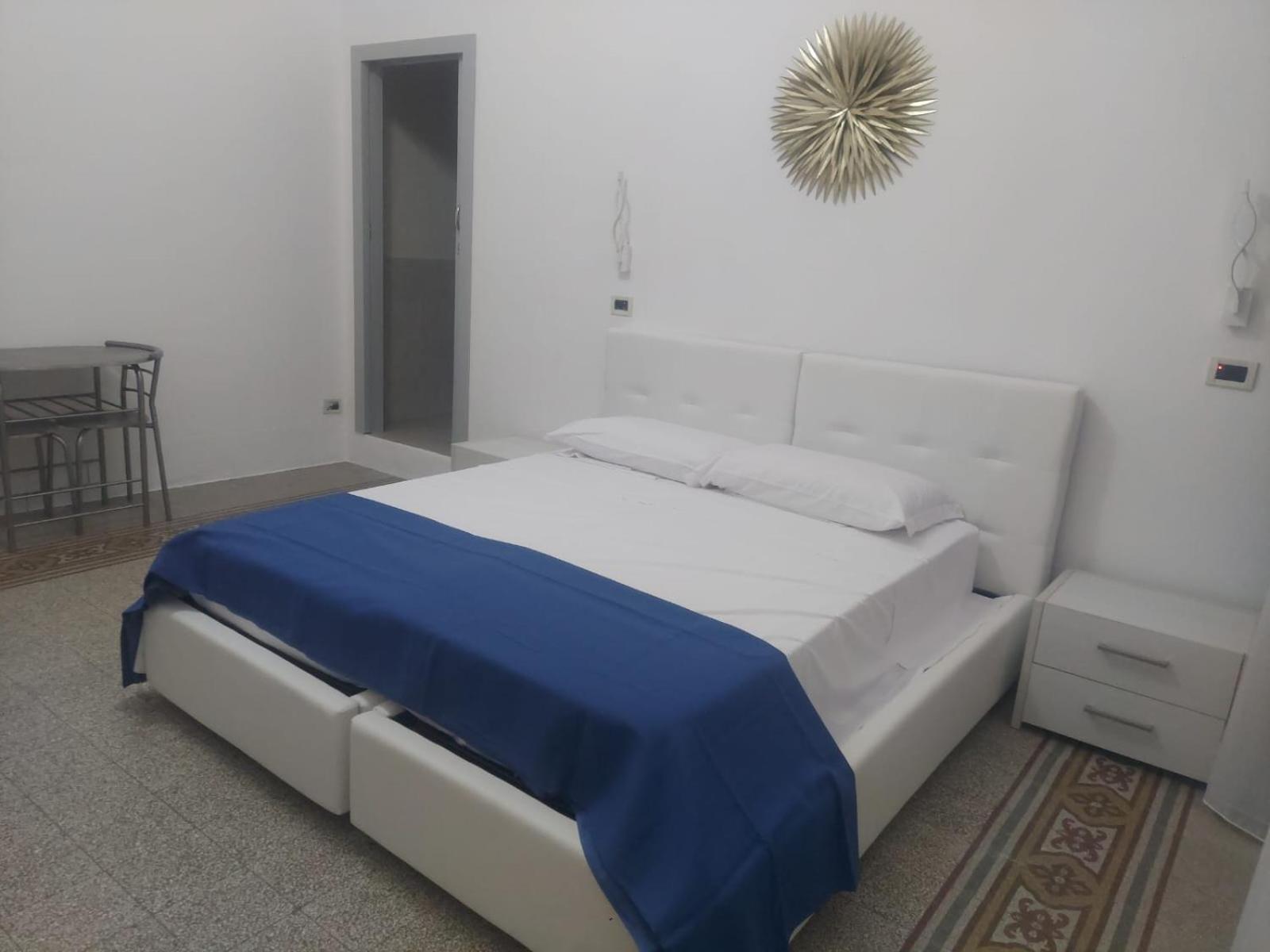Guest House Lamphotel Militello Palermo Dış mekan fotoğraf